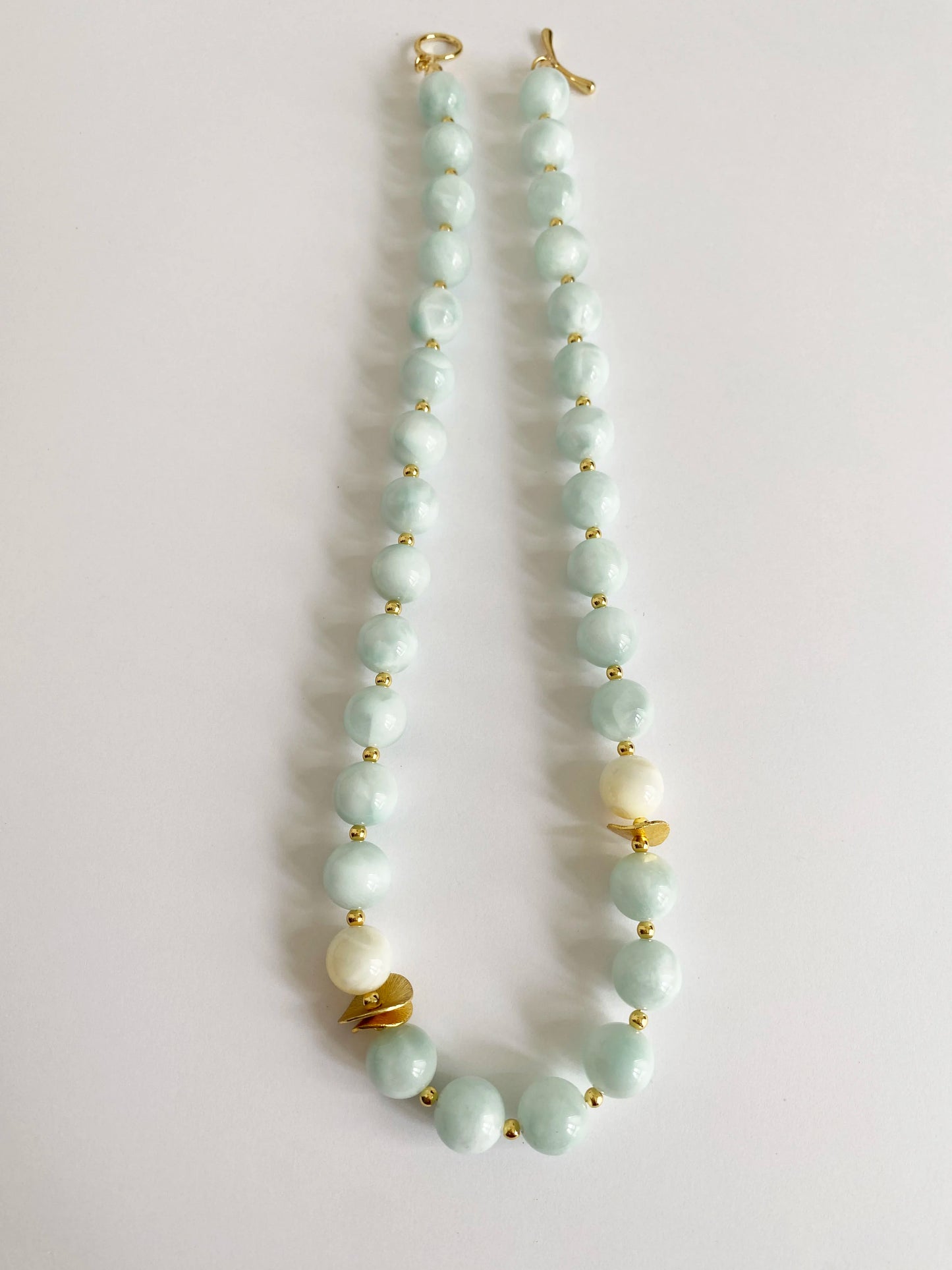 Aquamarine & Shell Necklace – A Week on the River | HOTSHELLOW Stone Bookstore