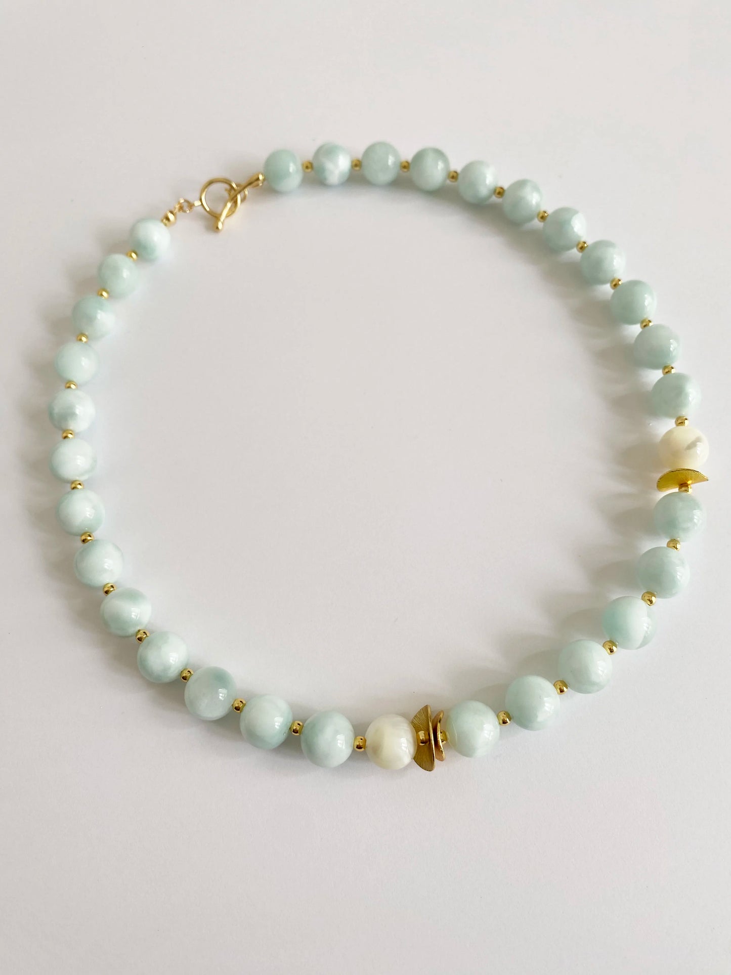 Aquamarine & Shell Necklace – A Week on the River | HOTSHELLOW Stone Bookstore