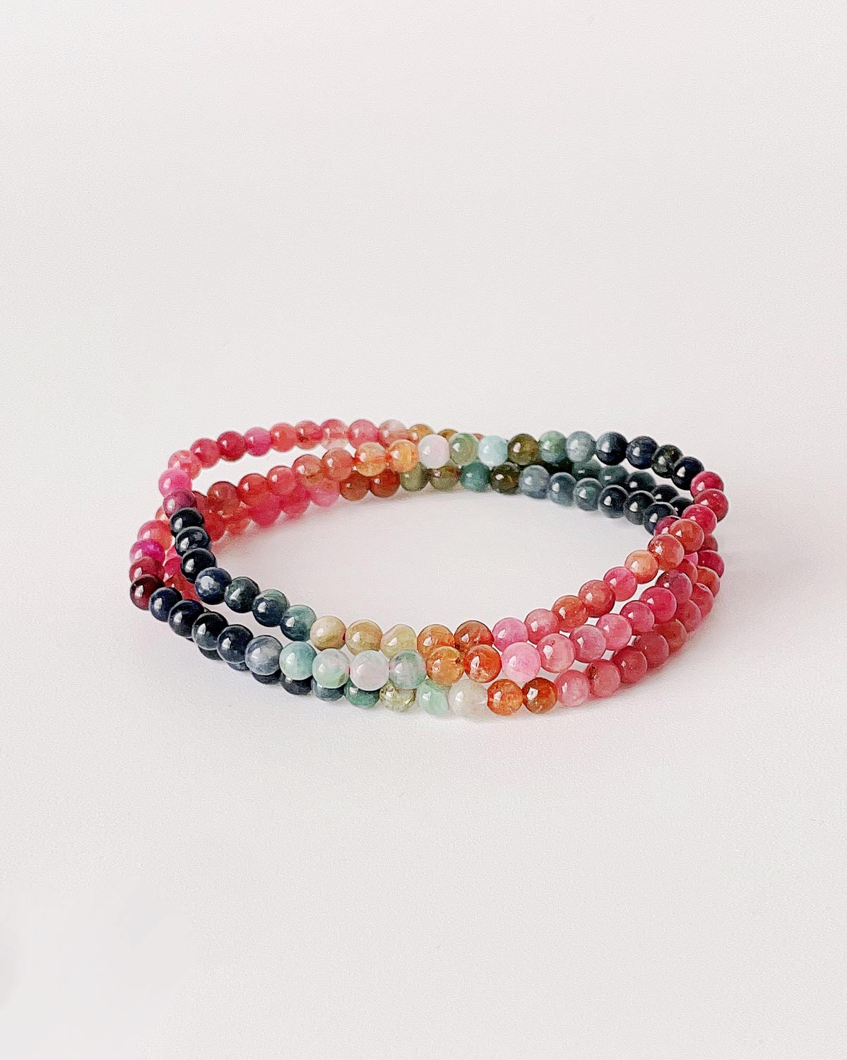 Bracelet enroulé en tourmaline arc-en-ciel
