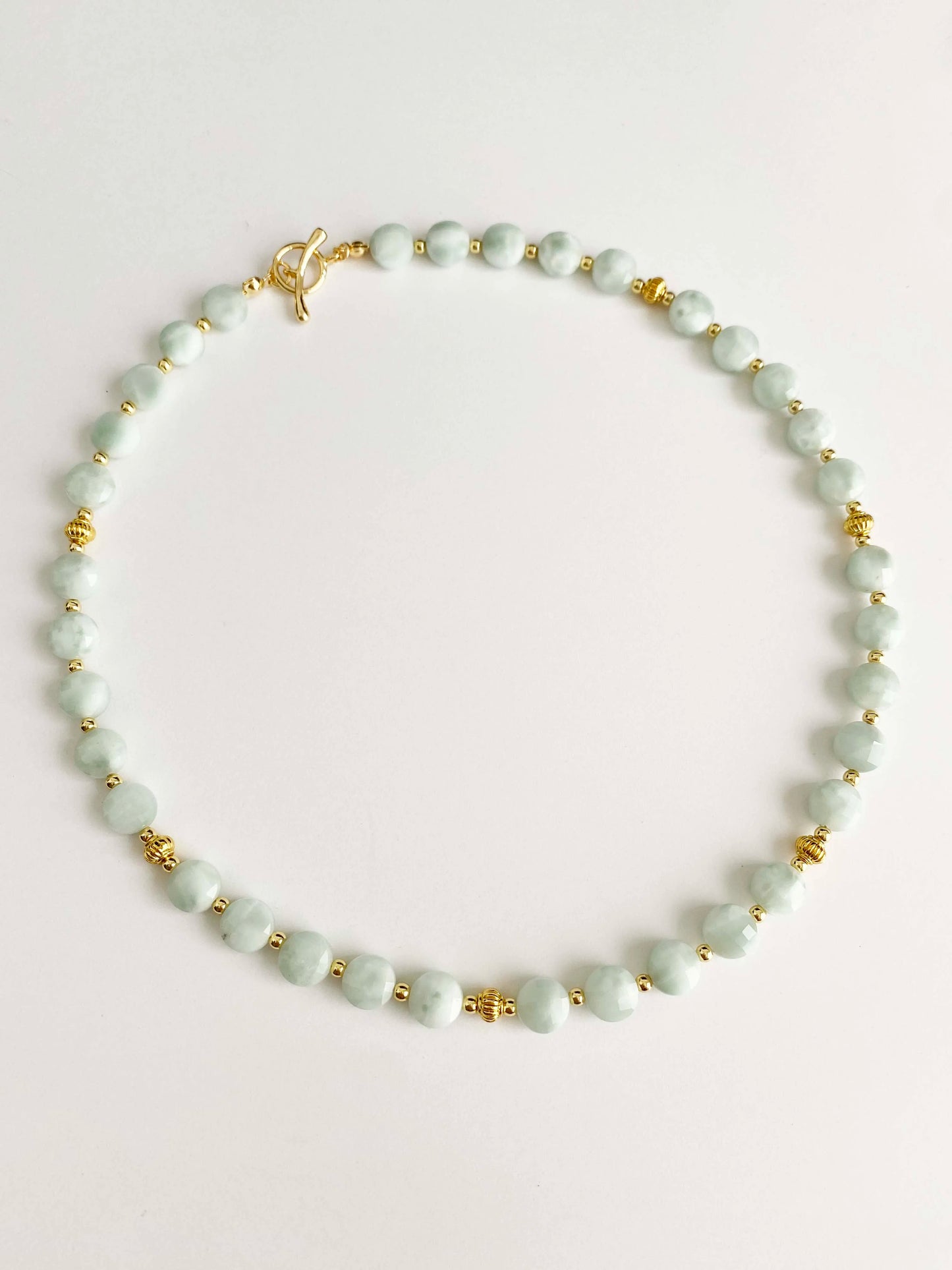 Jade Necklace – Spring Pasture on the Sheep Trail | HOTSHELLOW Stone Bookstore