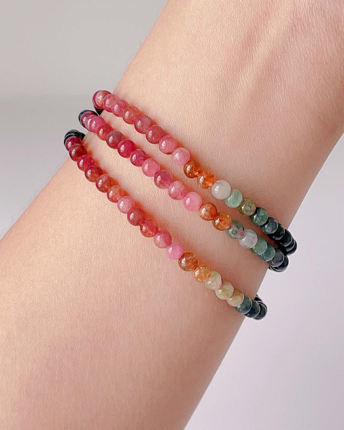 Bracelet enroulé en tourmaline arc-en-ciel