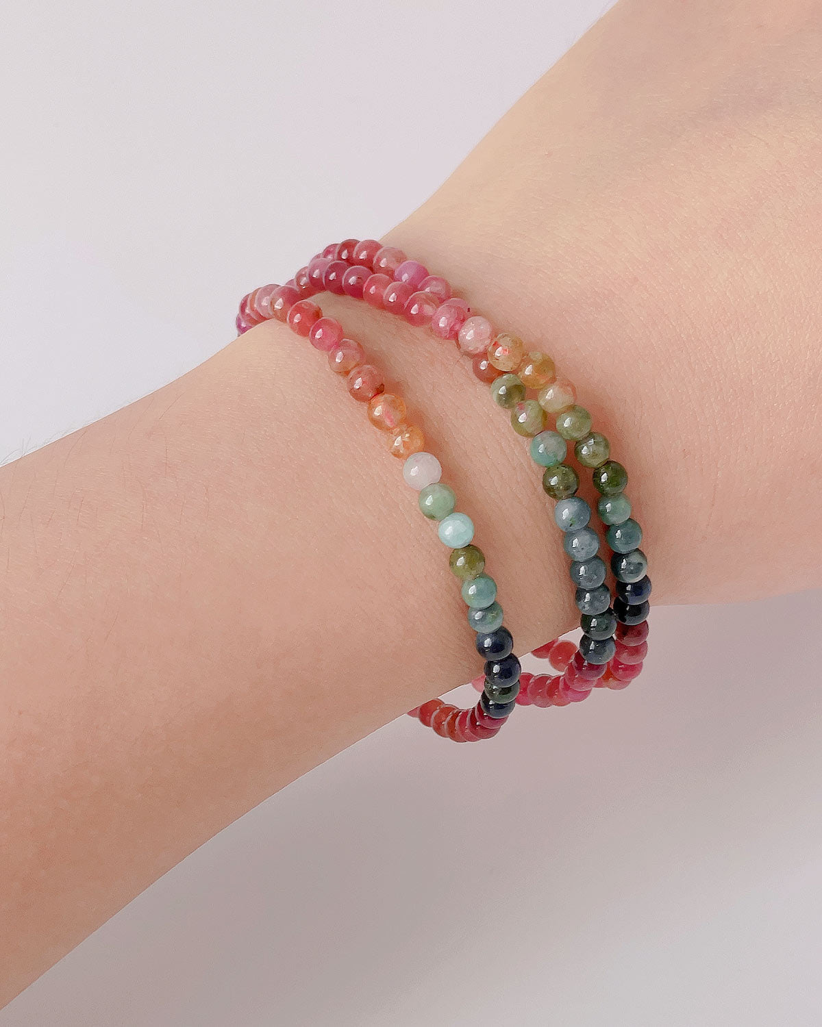 Bracelet enroulé en tourmaline arc-en-ciel