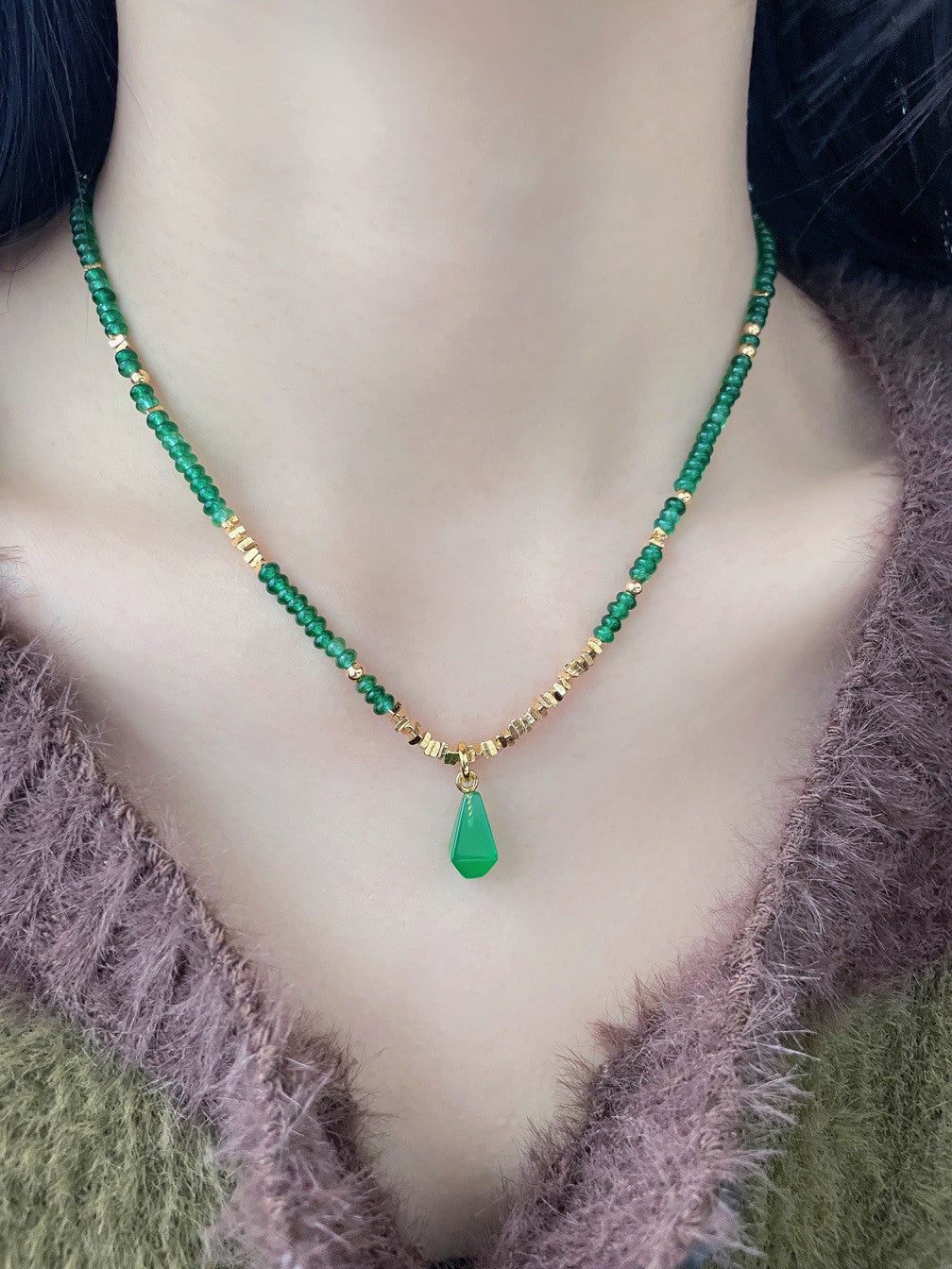 Emerald Glow: Green Agate Beaded Necklace