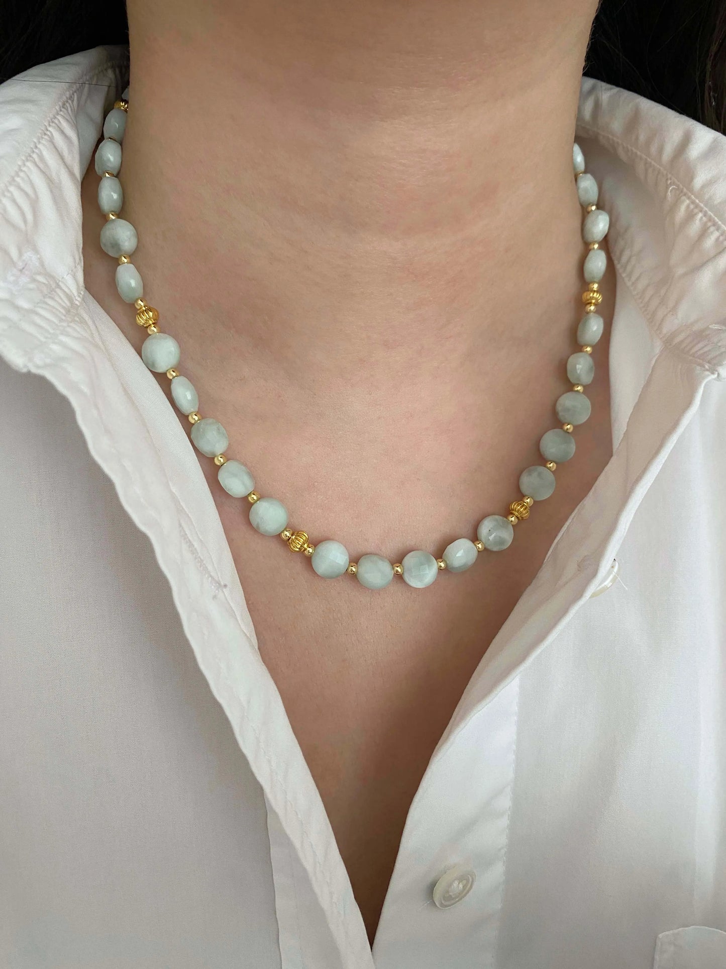 Jade Necklace – Spring Pasture on the Sheep Trail | HOTSHELLOW Stone Bookstore